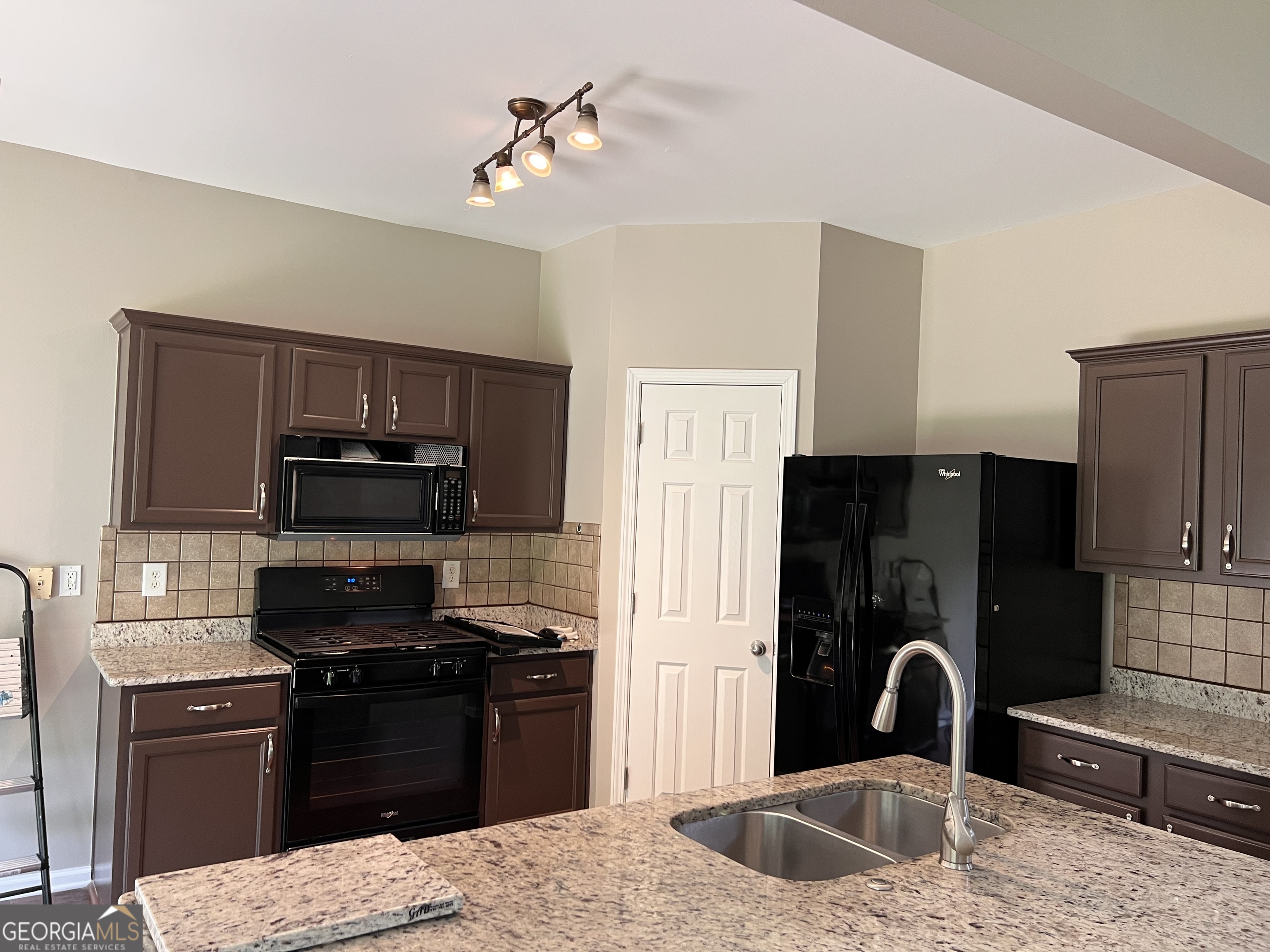 Stonehaven Pointe - Residential Lease