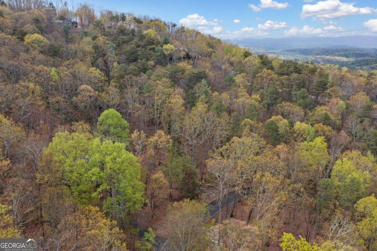889 Cherokee Trail
