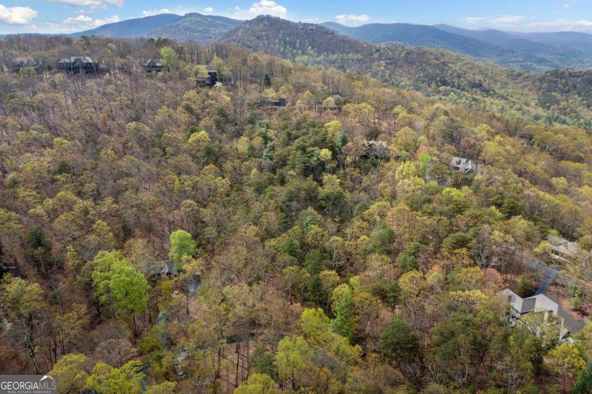 889 Cherokee Trail