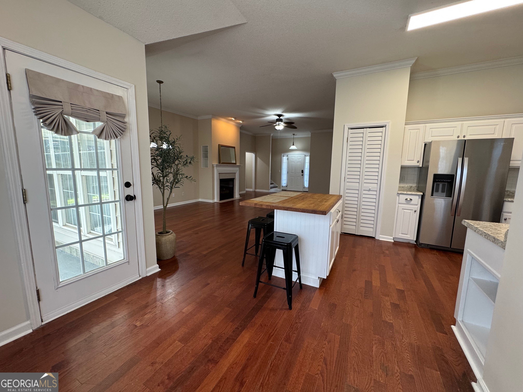 292 Silver Brook CIR