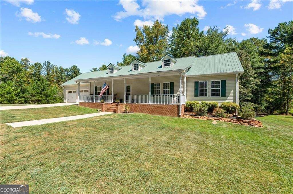 51 Moon RD
