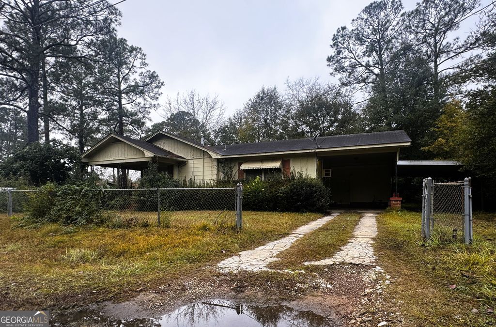 Photo of 113 Patton Avenue, Fitzgerald, GA 31750 (MLS # 10659429)