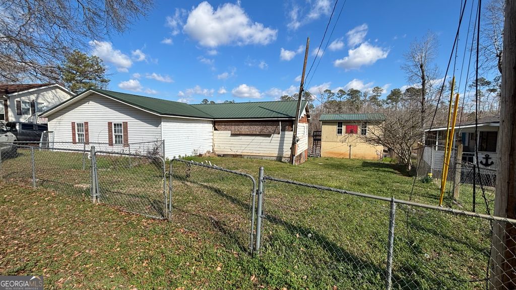 Photo of 215 Cherokee Drive, Jackson, GA 30233 (MLS # 10700933)