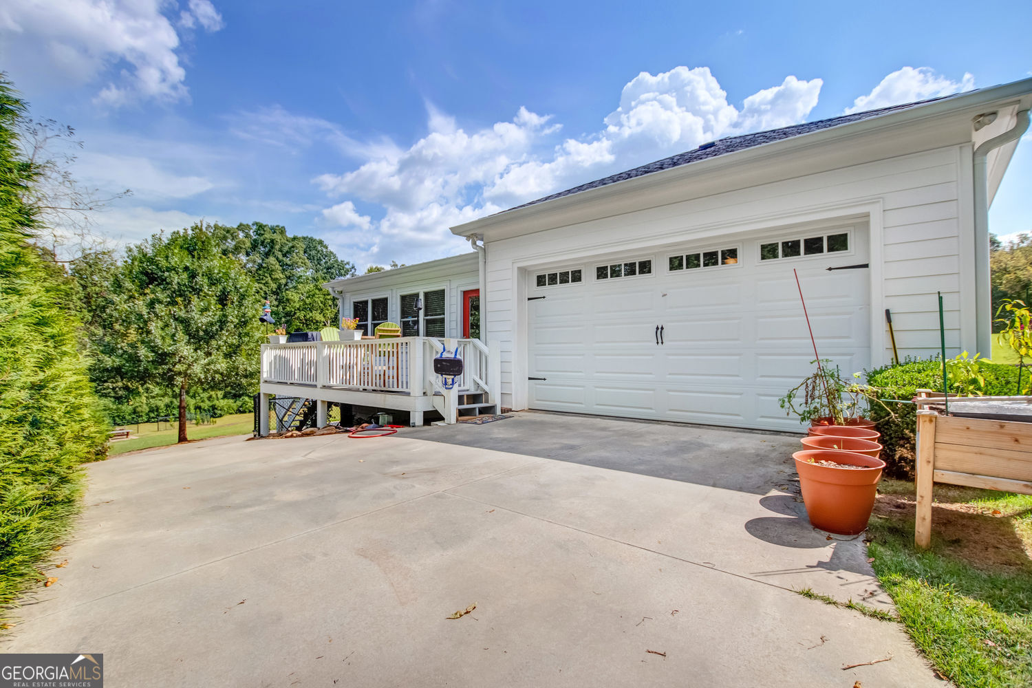 Clarkesville, Georgia 30523, United States, 2 Bedrooms Bedrooms, ,2 BathroomsBathrooms,Residential,Active,212950