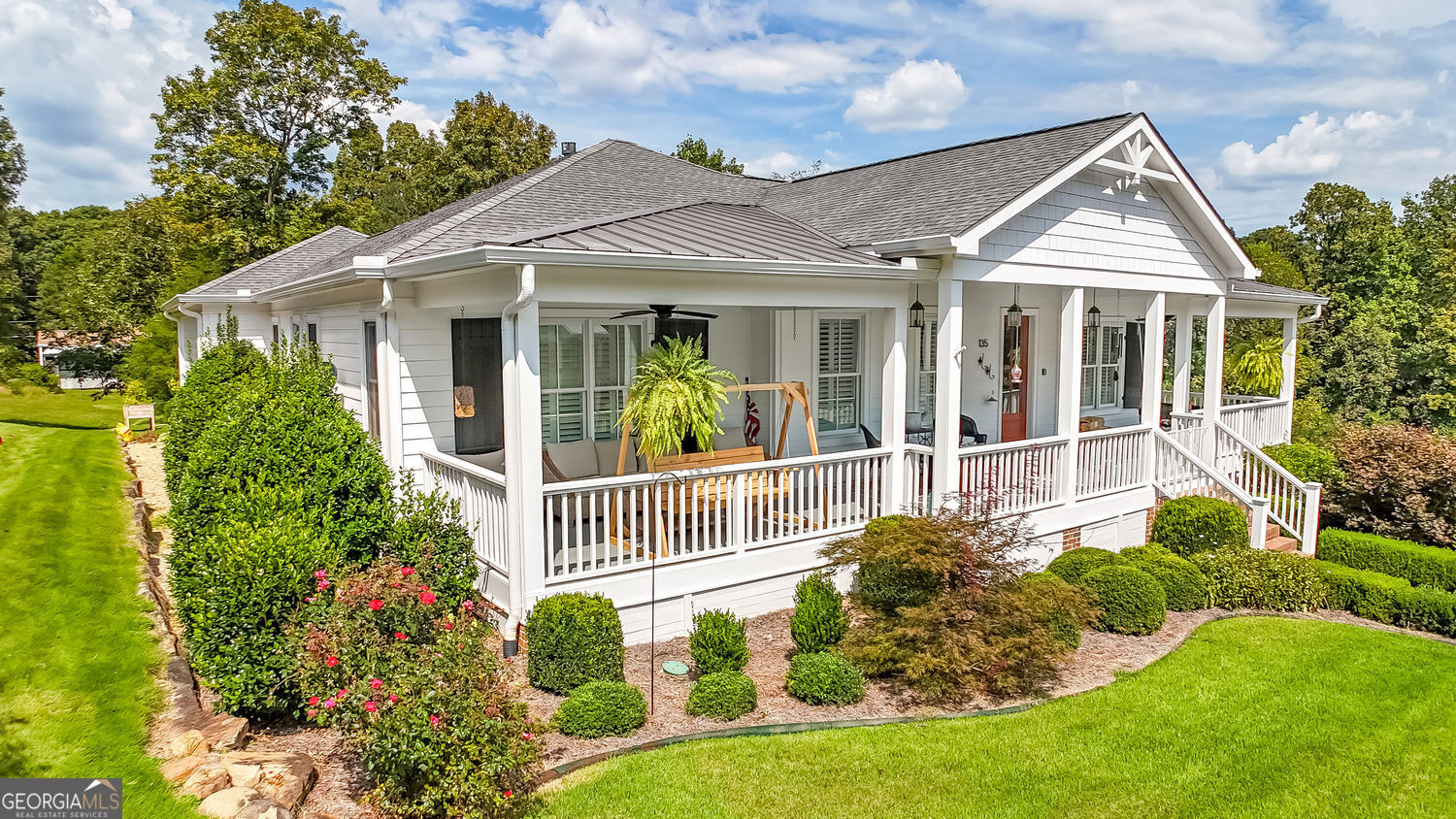 Clarkesville, Georgia 30523, United States, 2 Bedrooms Bedrooms, ,2 BathroomsBathrooms,Residential,Active,212950