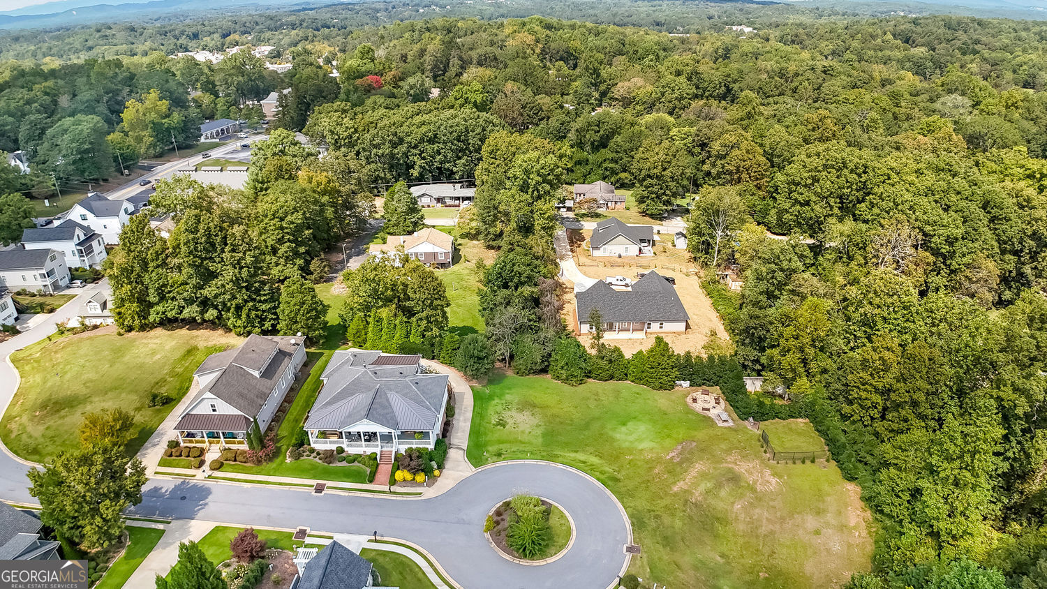 Clarkesville, Georgia 30523, United States, 2 Bedrooms Bedrooms, ,2 BathroomsBathrooms,Residential,Active,212950