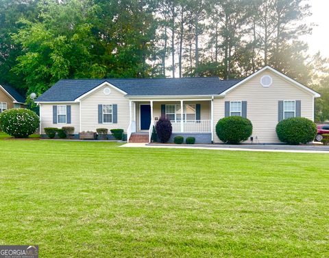 Single Family Residence in Lagrange GA 605 Brookstone Drive.jpg