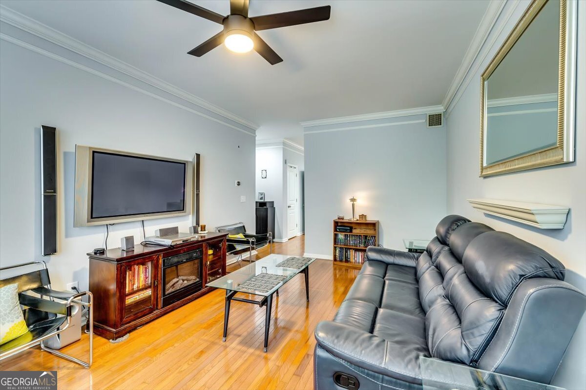375 Highland AVE NE 602
