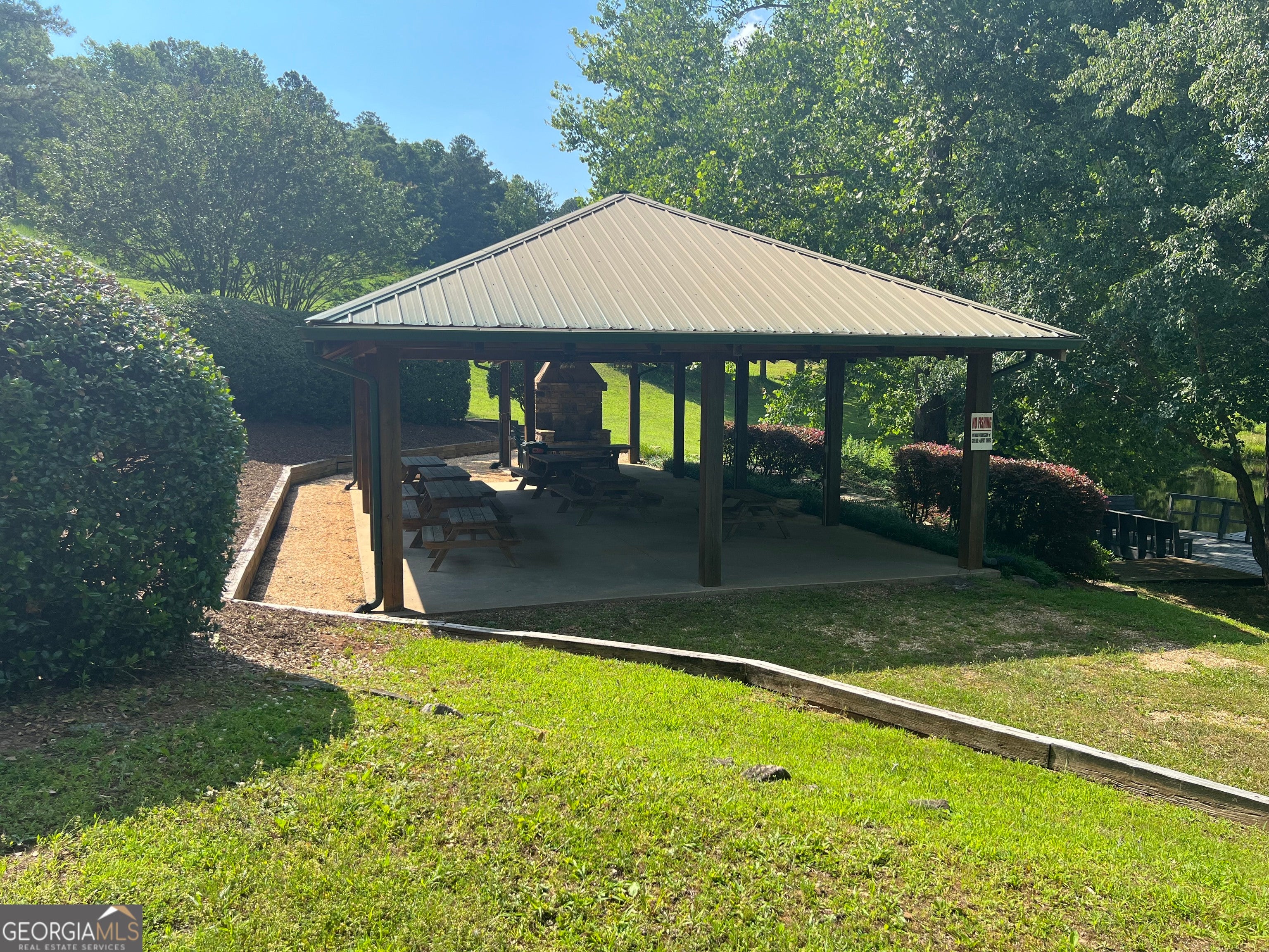 543 Cove Lake DR