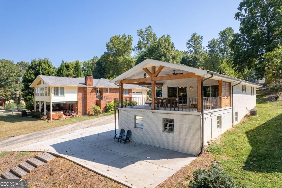 6160 Lake Lanier Heights RD
