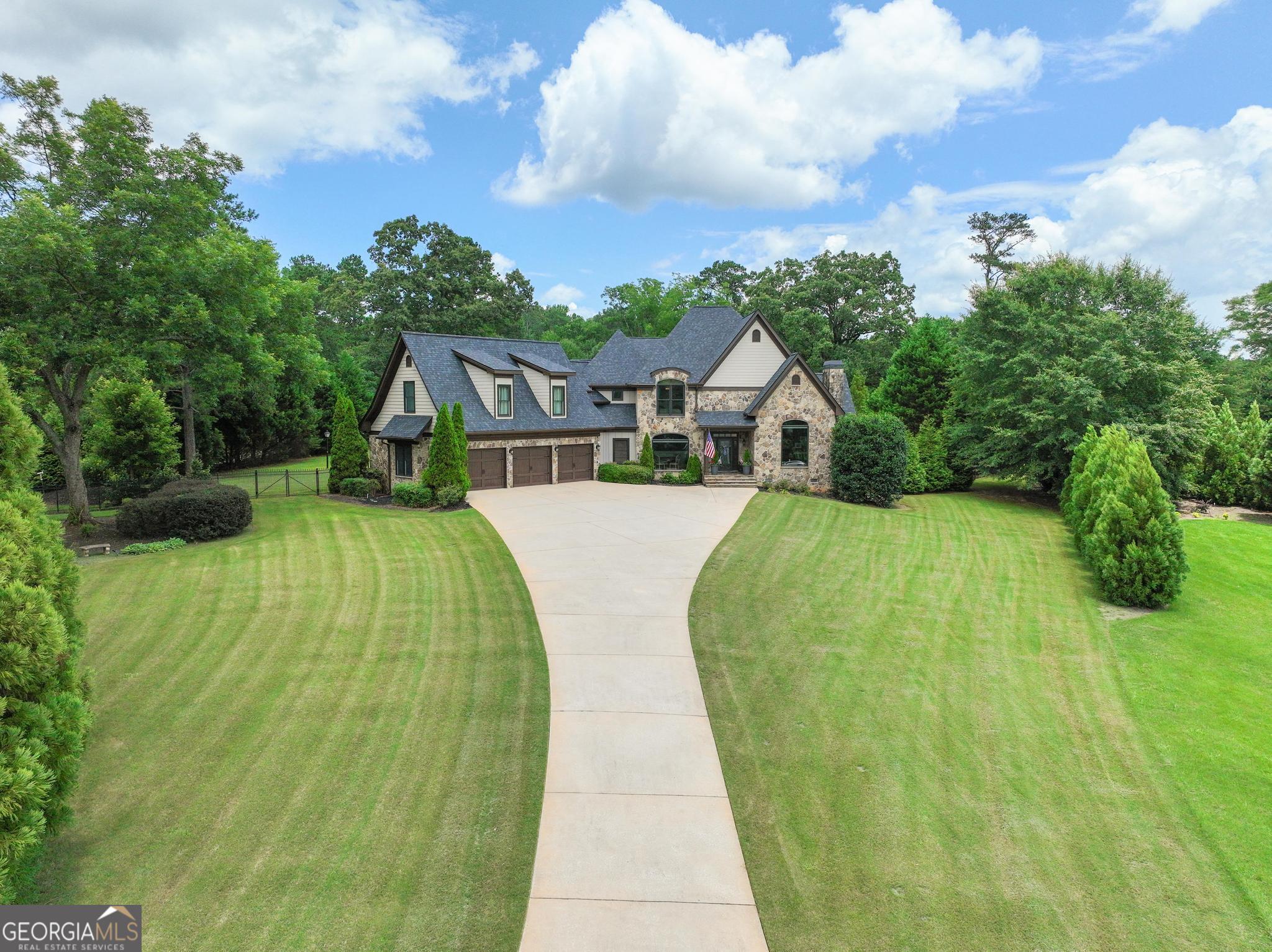 301 Noah PL