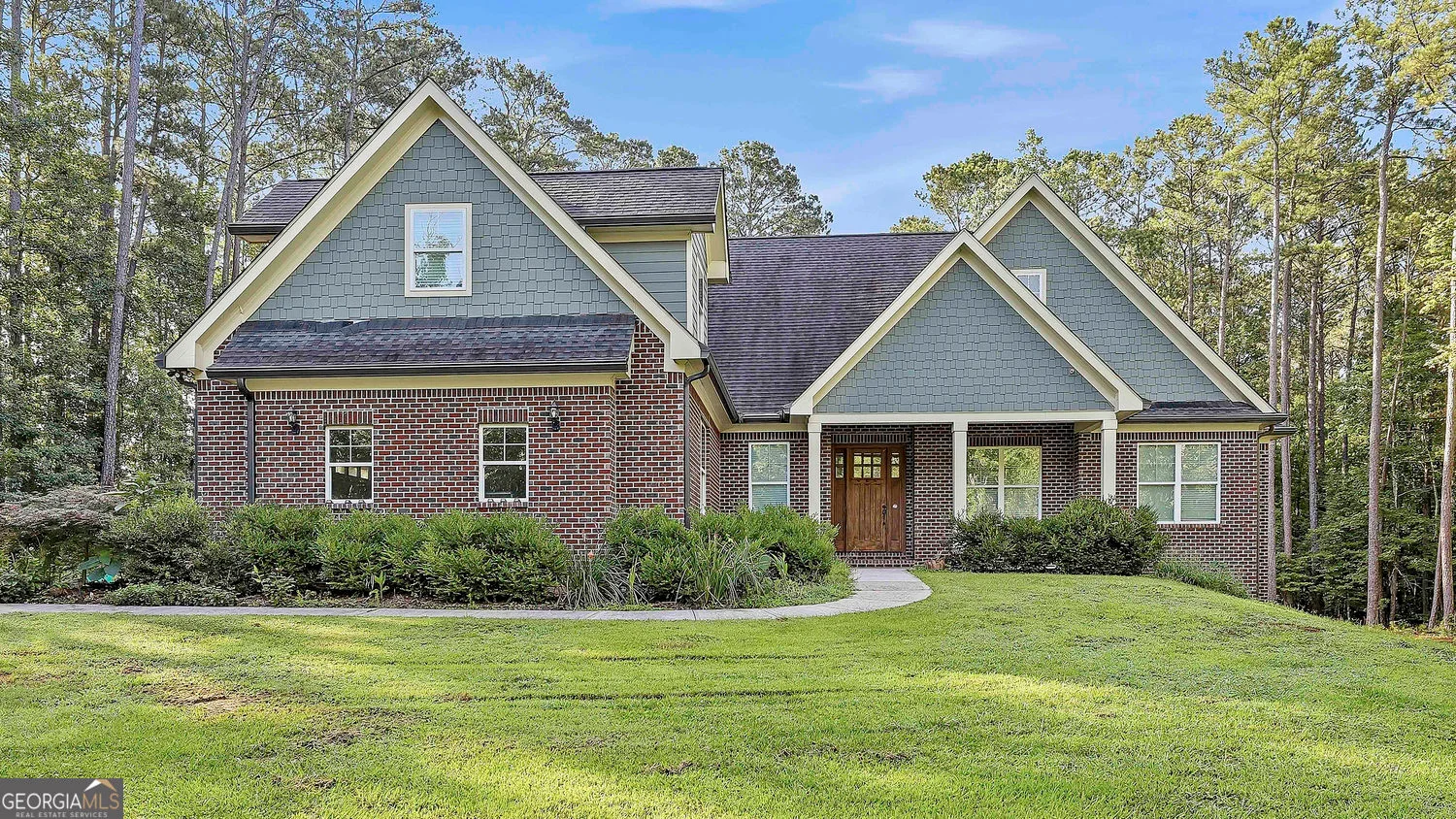 215 Kingswood Lane