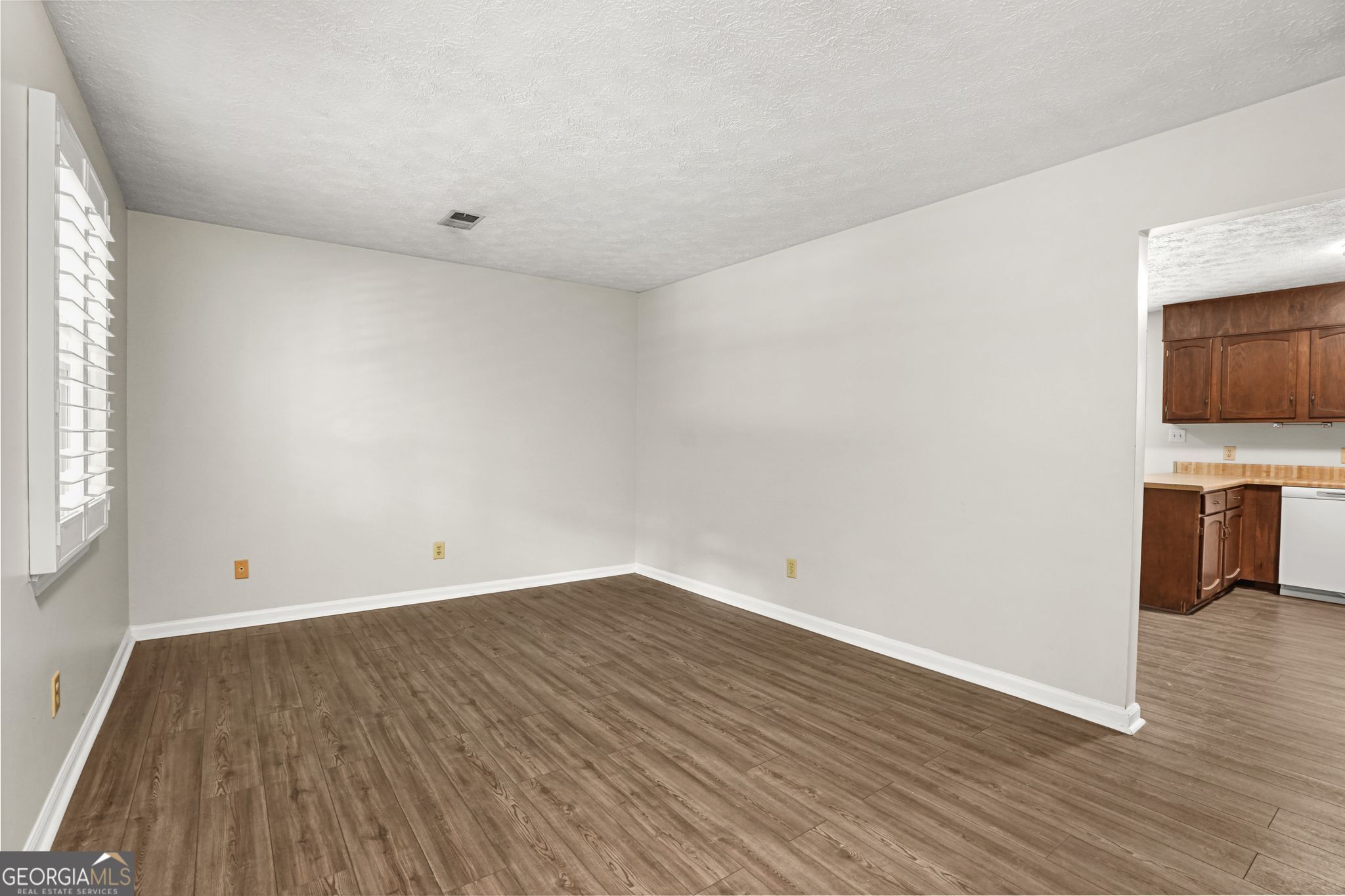 6988 Tan Bark CT