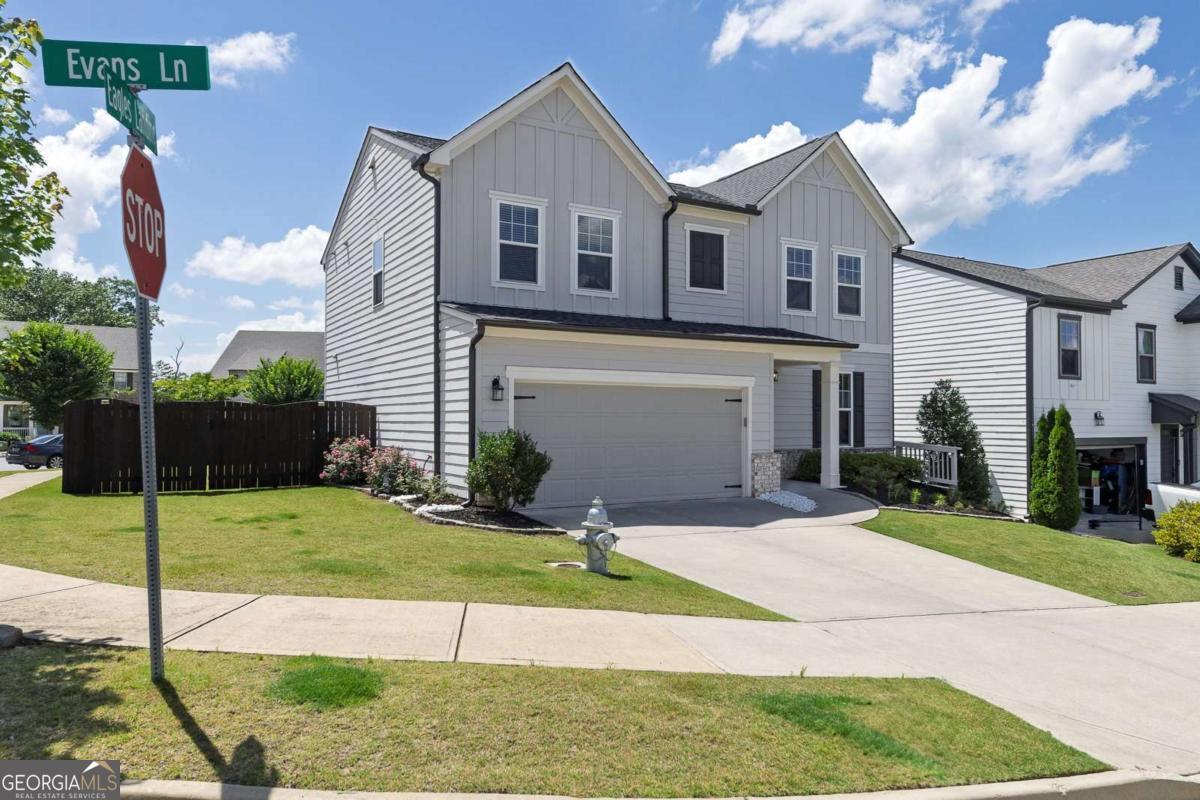 522 Evans LN