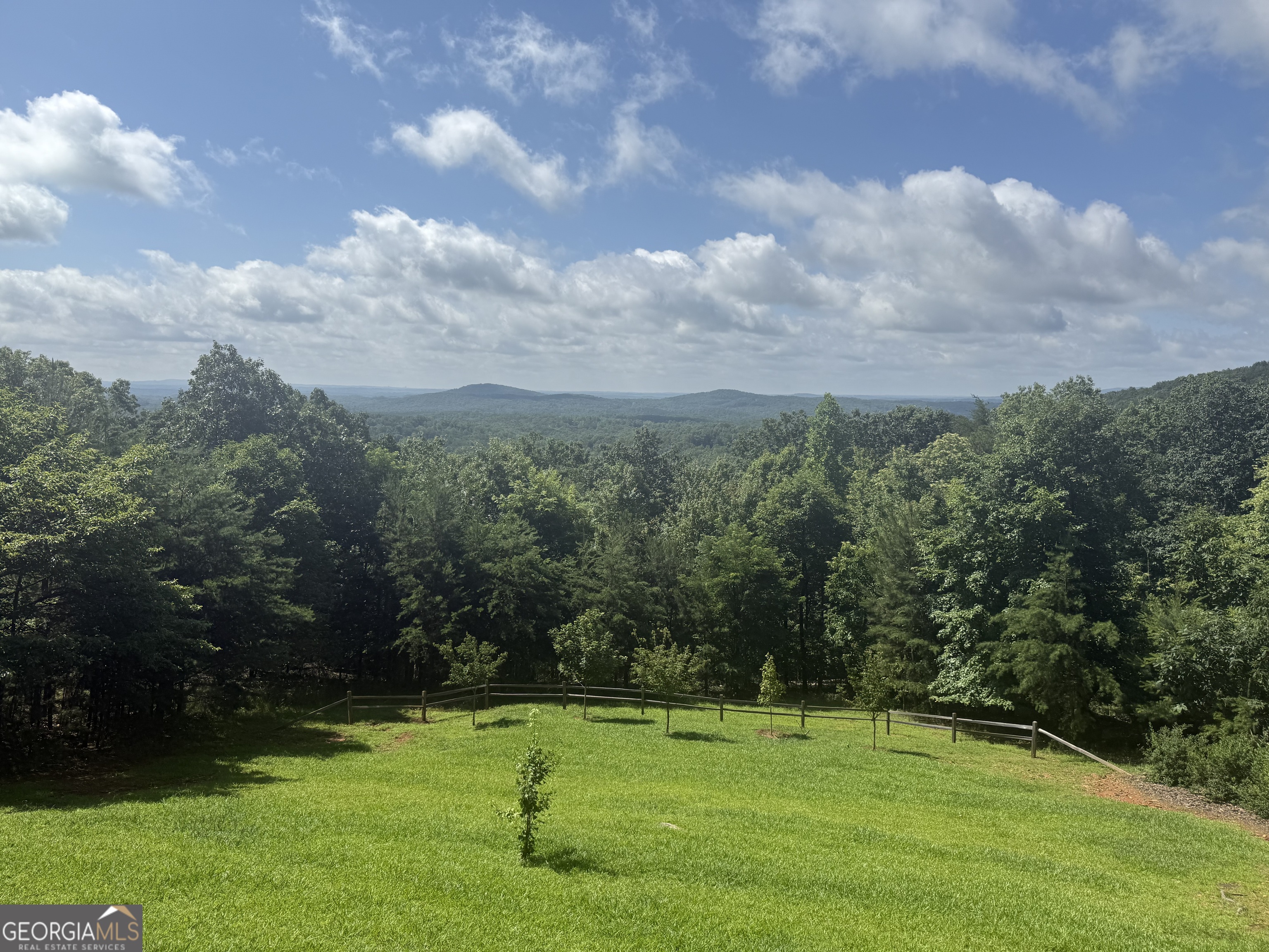 865 Laurel Ridge RD
