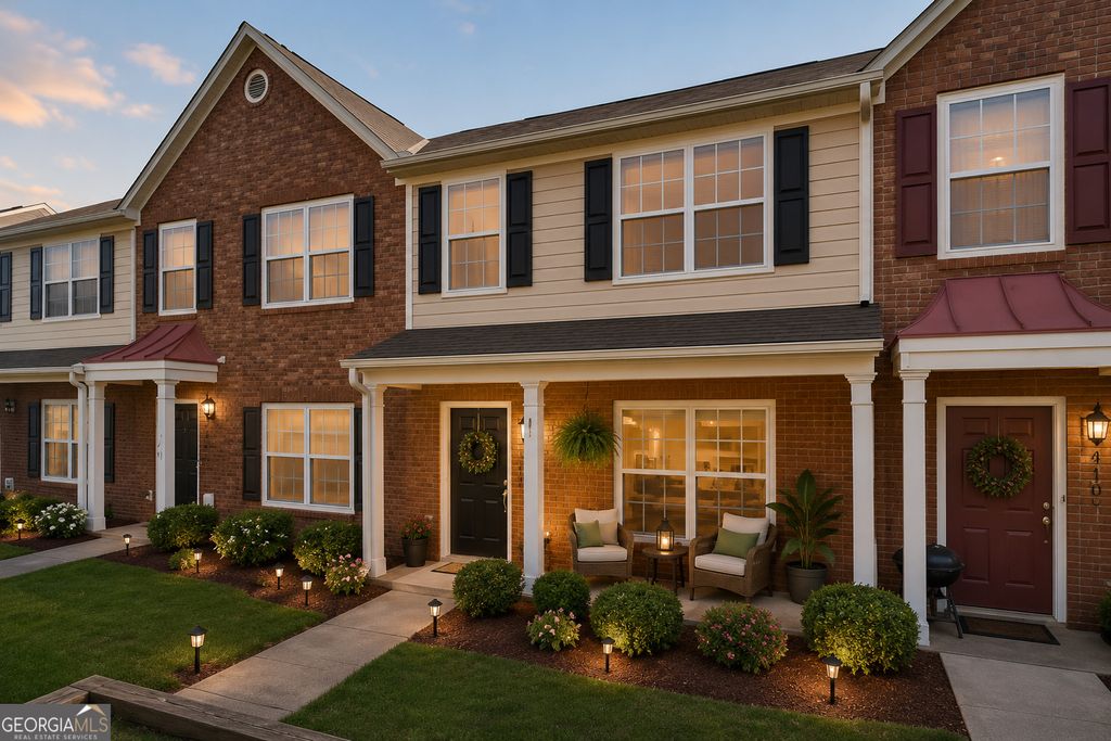 Photo of 4542 Parkview Square, Atlanta, GA 30349 (MLS # 10766311)