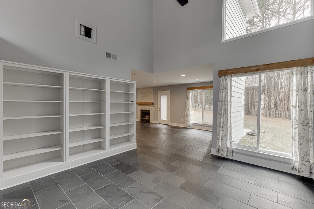 4040 Brushy Creek WAY