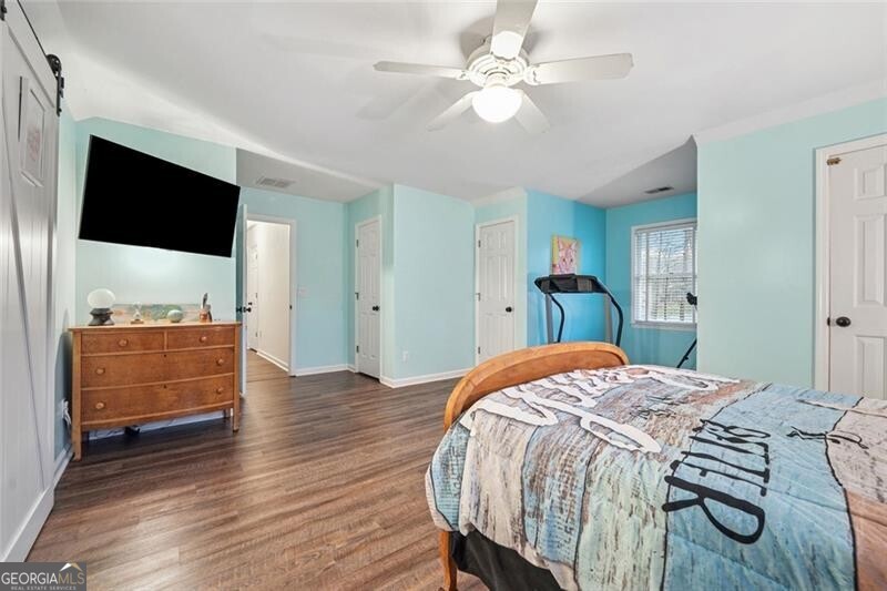 Cumming, Georgia 30041, United States, 5 Bedrooms Bedrooms, ,4 BathroomsBathrooms,Residential,Active,138029