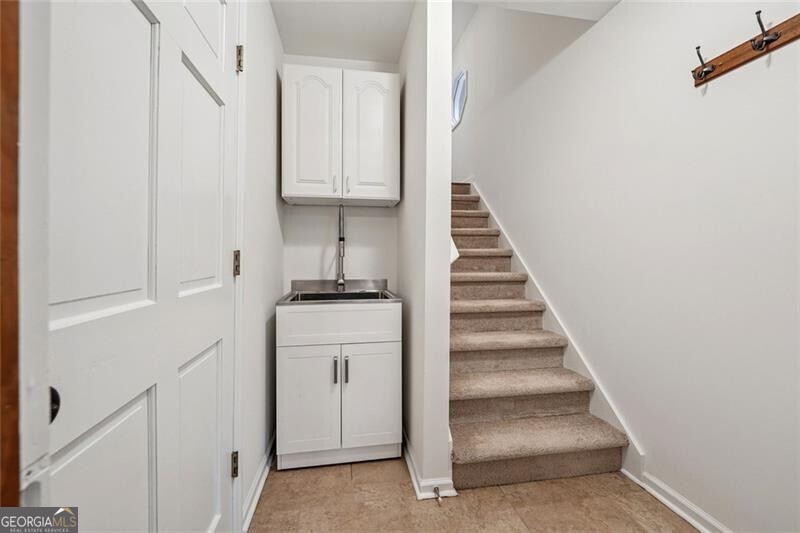 Cumming, Georgia 30041, United States, 5 Bedrooms Bedrooms, ,4 BathroomsBathrooms,Residential,Active,138029