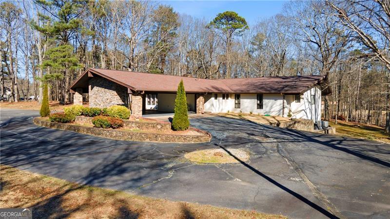 2499 E Maddox RD