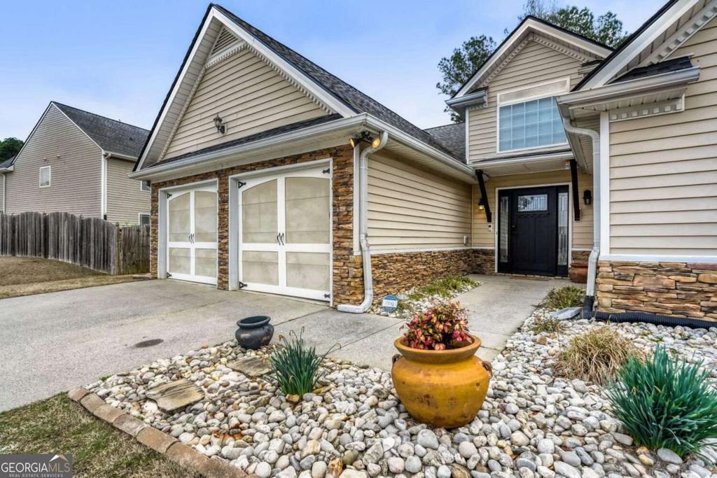 Photo of 733 Sycamore Drive, Villa Rica, GA 30180 (MLS # 10709037)