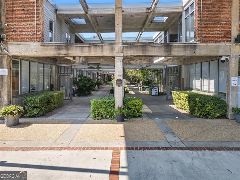 659 Auburn AVE NE 120