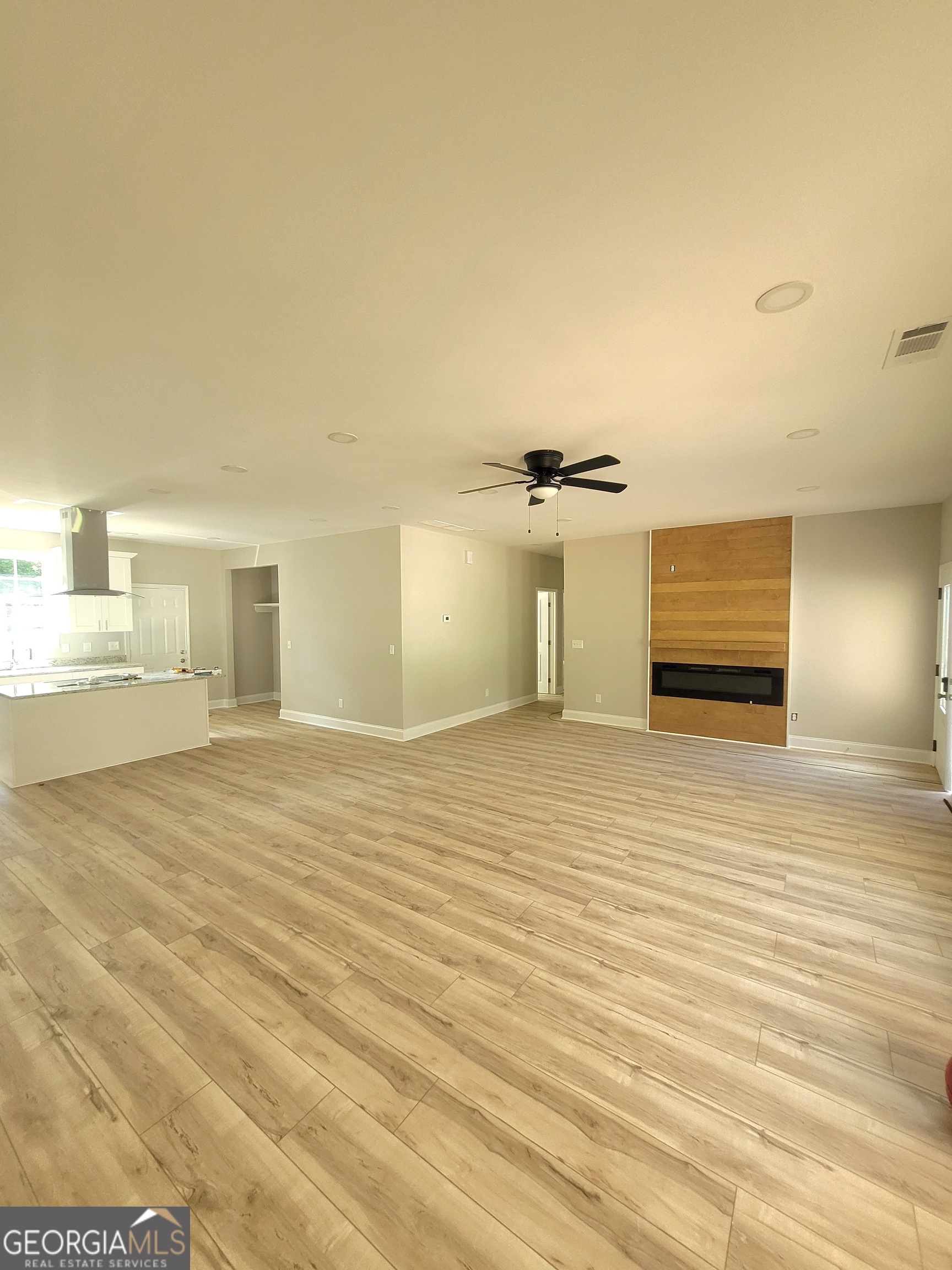 7241 GRAYSON DR