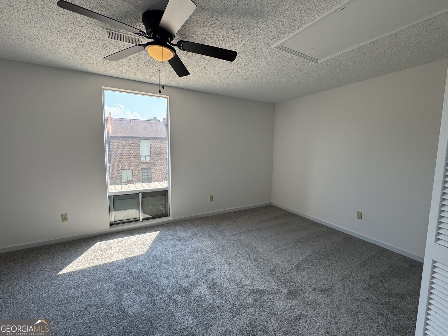 17 Little Mountain VLG 15A