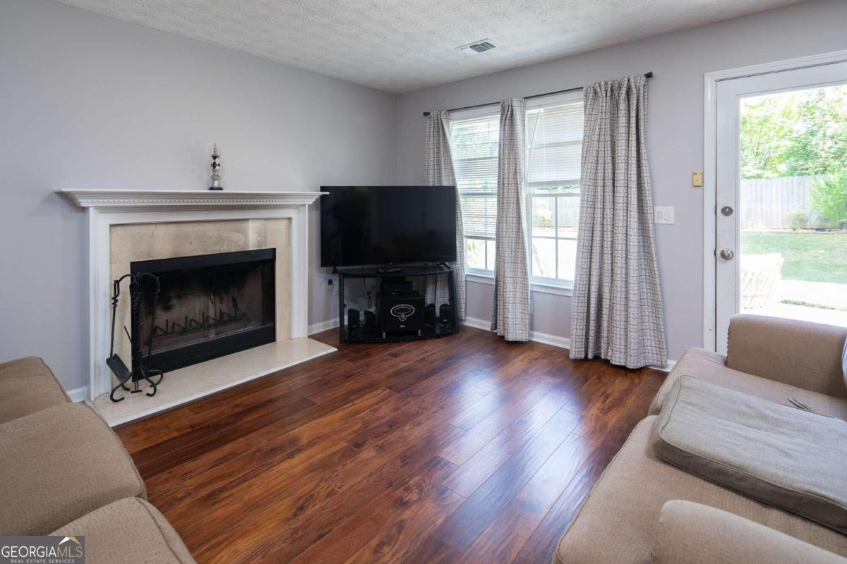 Abbotts Pointe - Residential