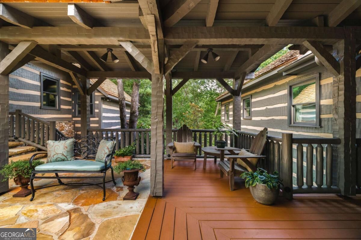 1414 Mcelroy Mountain DR