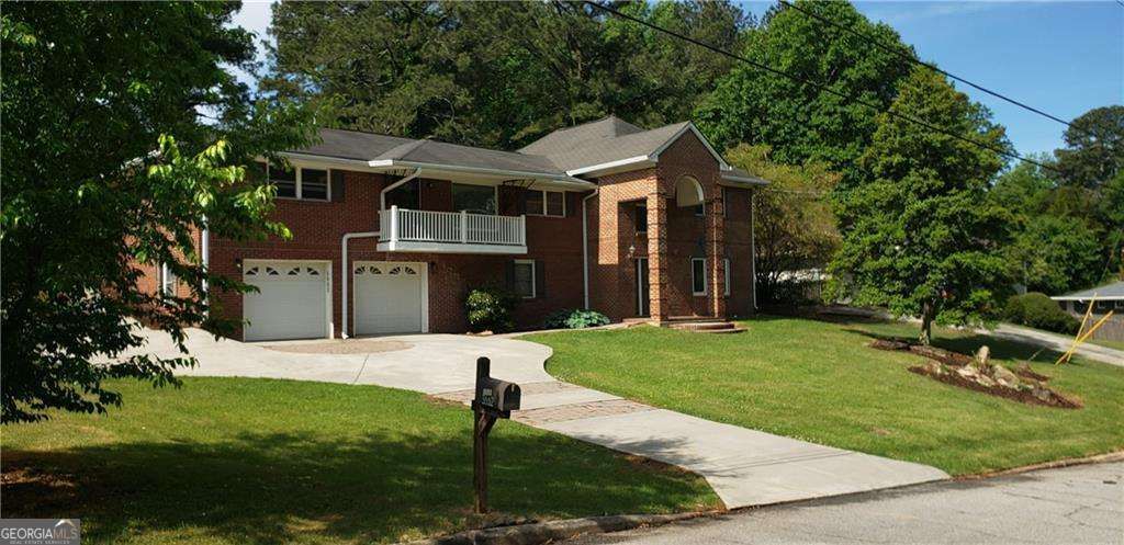 Photo of 3662 Rock Springs Drive SW, Smyrna, GA 30082 (MLS # 10753444)