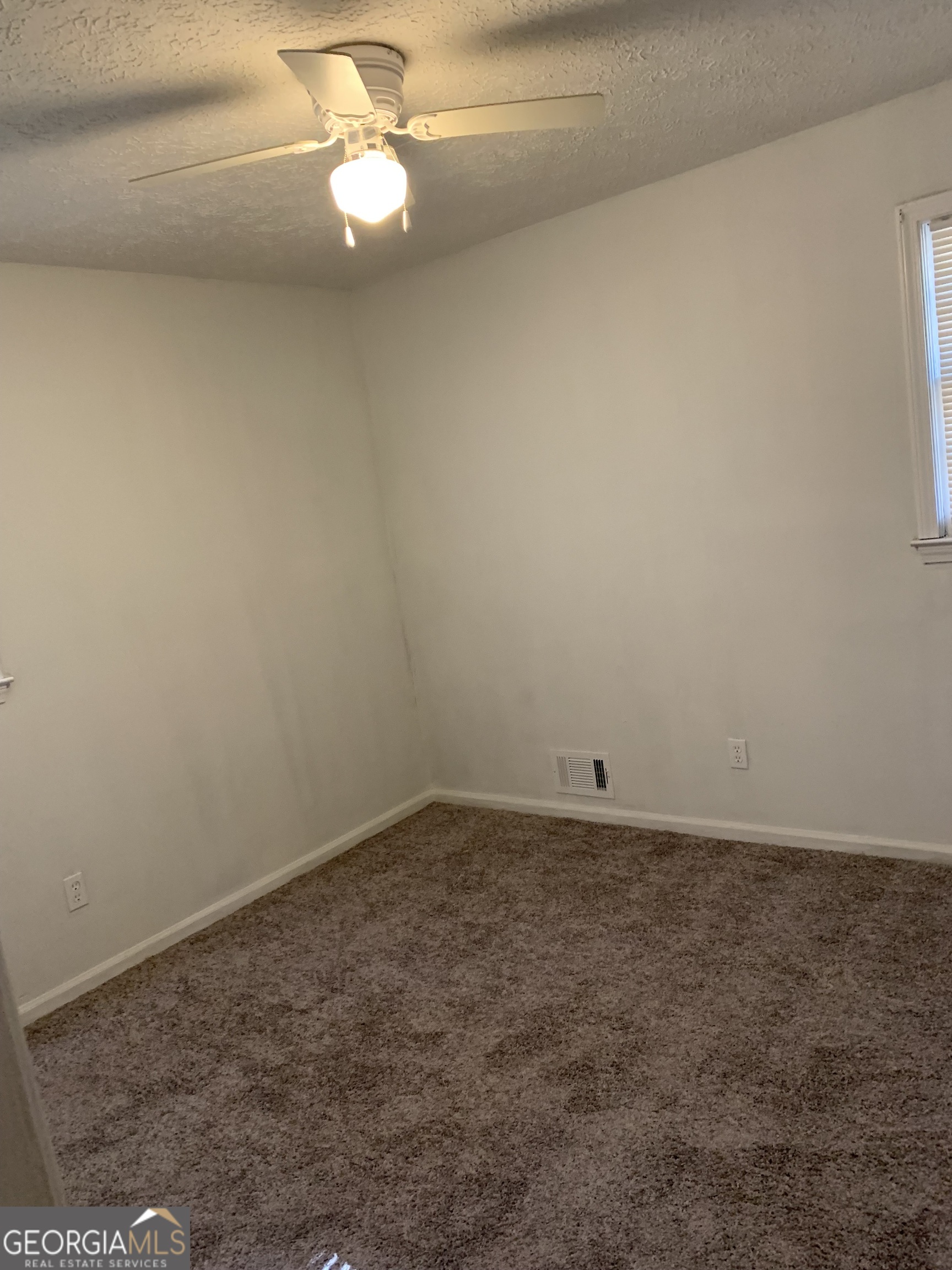 SETTLERS GROVE - Residential