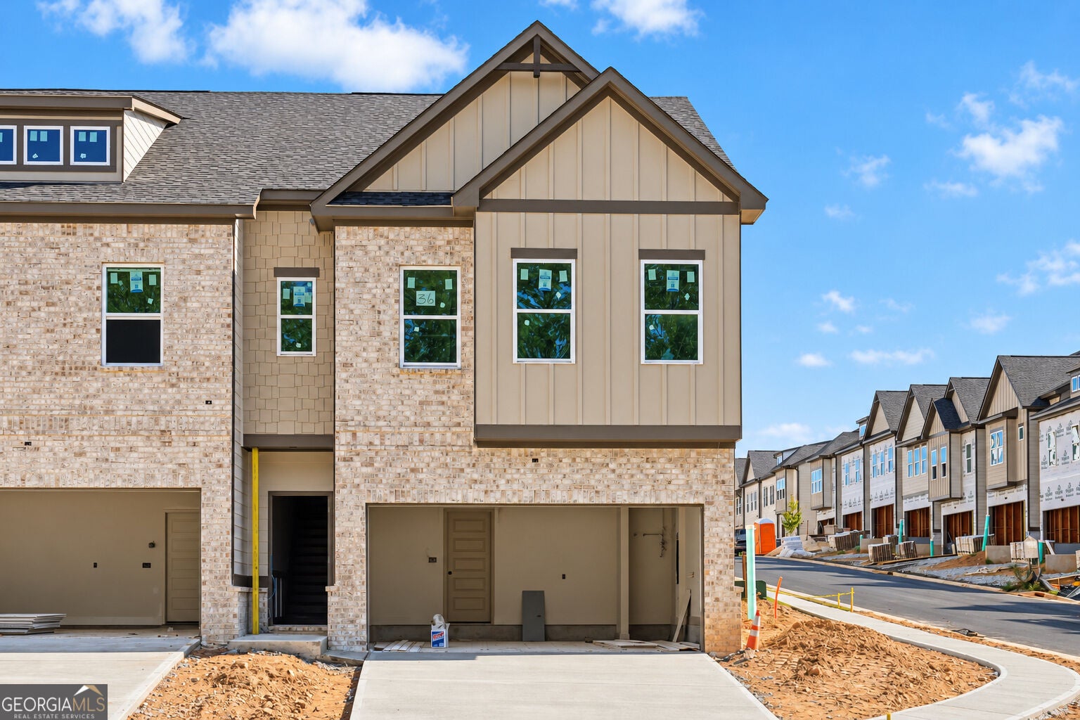 4375 Fern River BND 36
