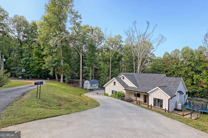 346 Woodland Lane