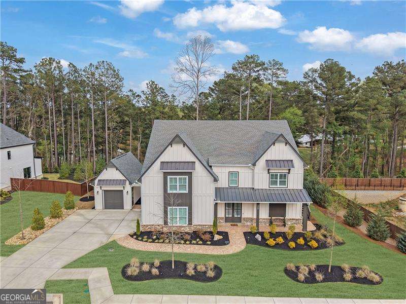 120 Chateau PL