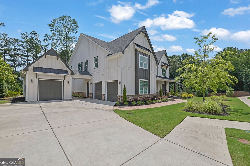 120 Chateau PL