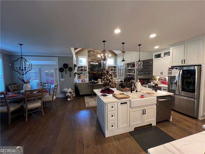 6332 Granbury WALK
