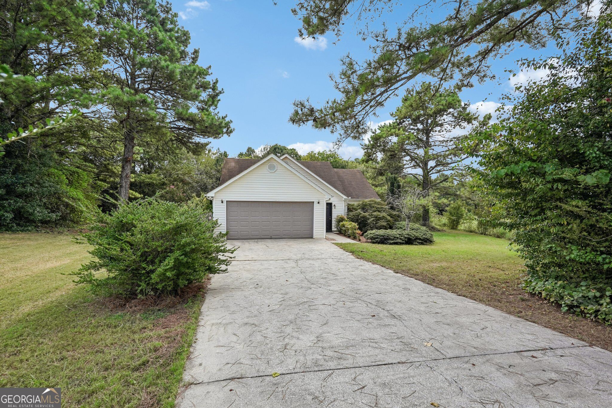 23 Abington CT SW