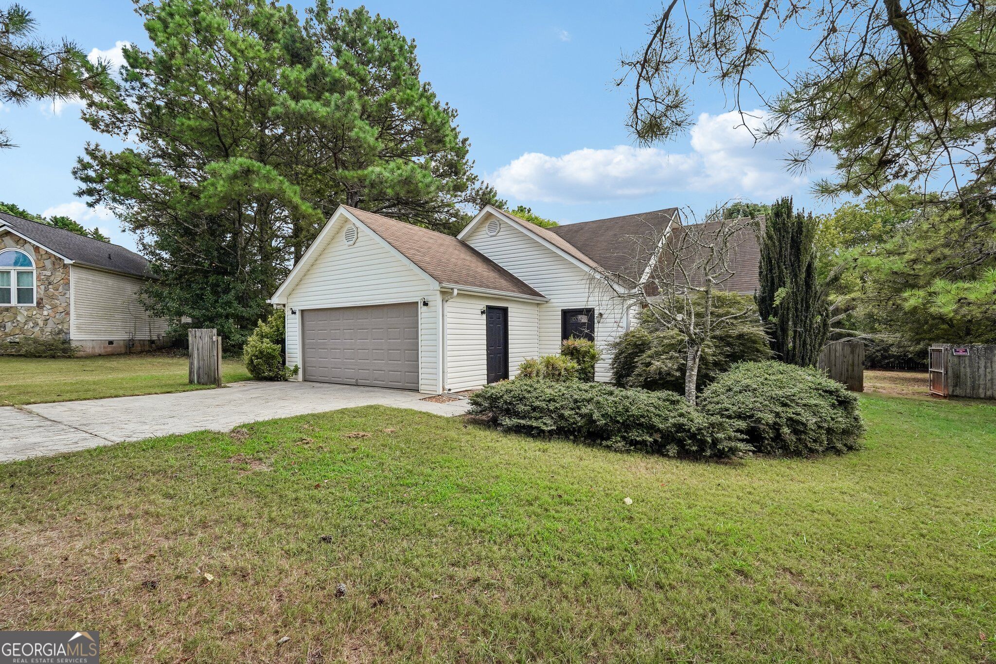 23 Abington CT SW