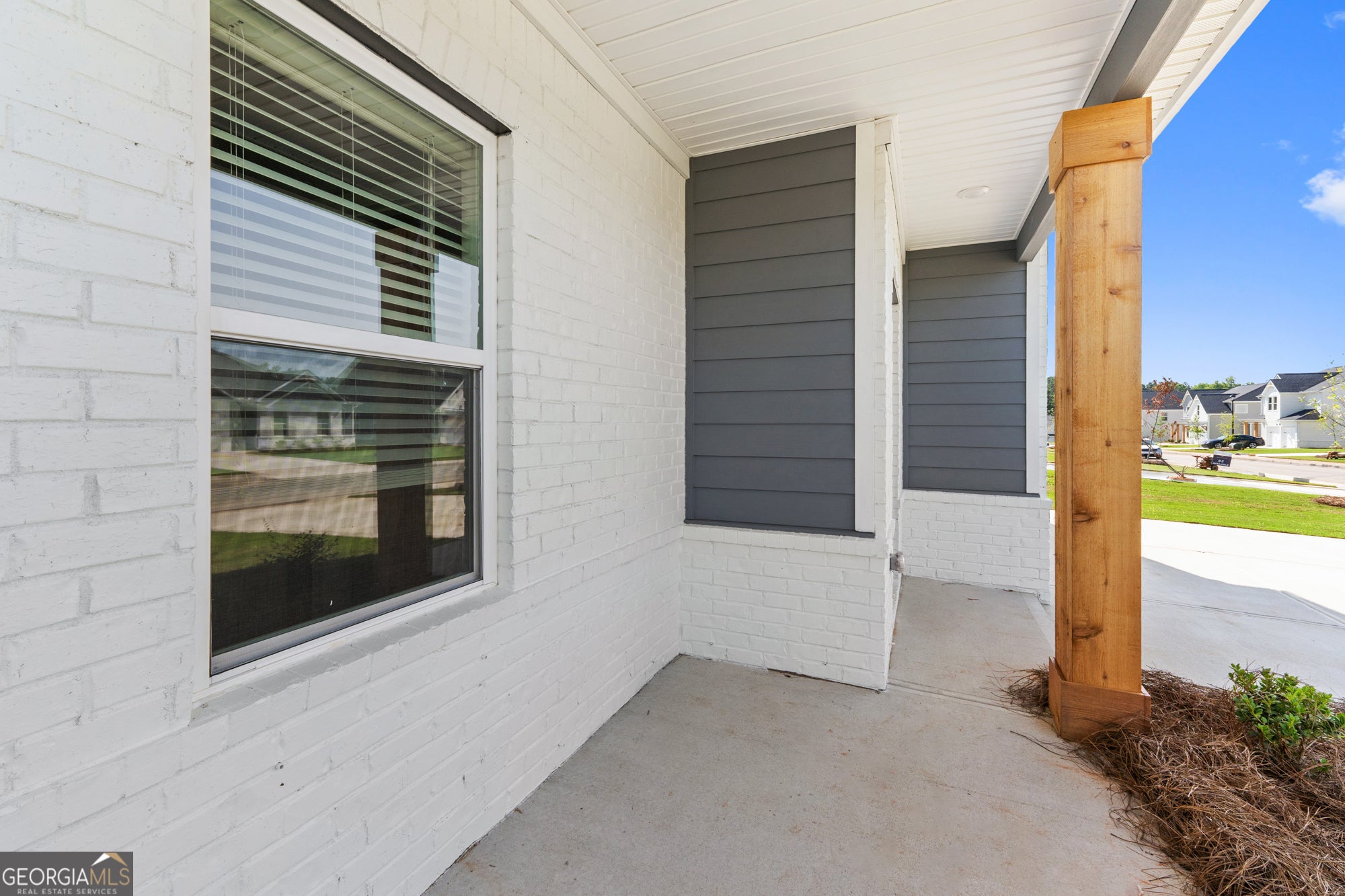 36 FAULKNER CIR