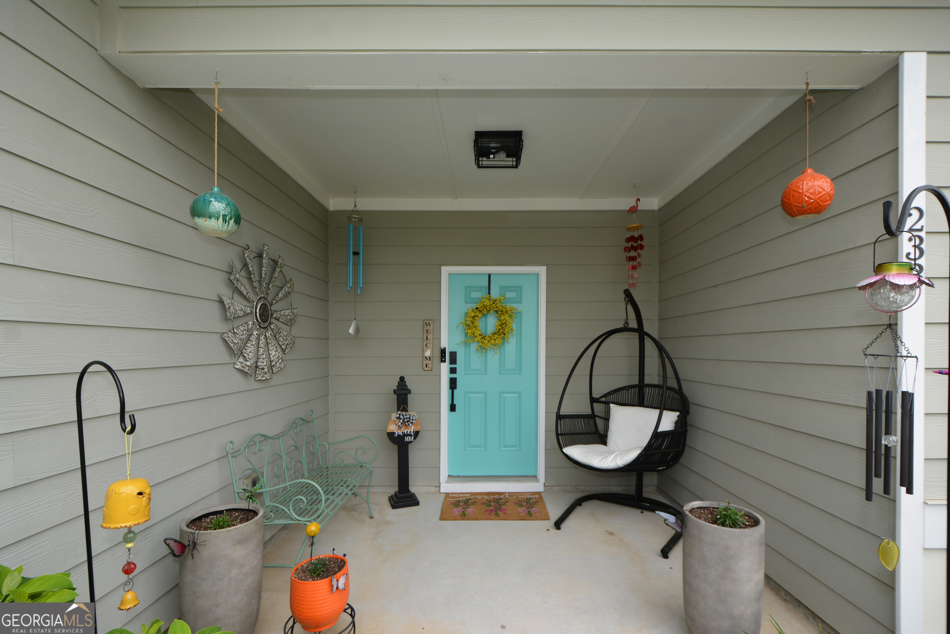 233 Trail Winds DR