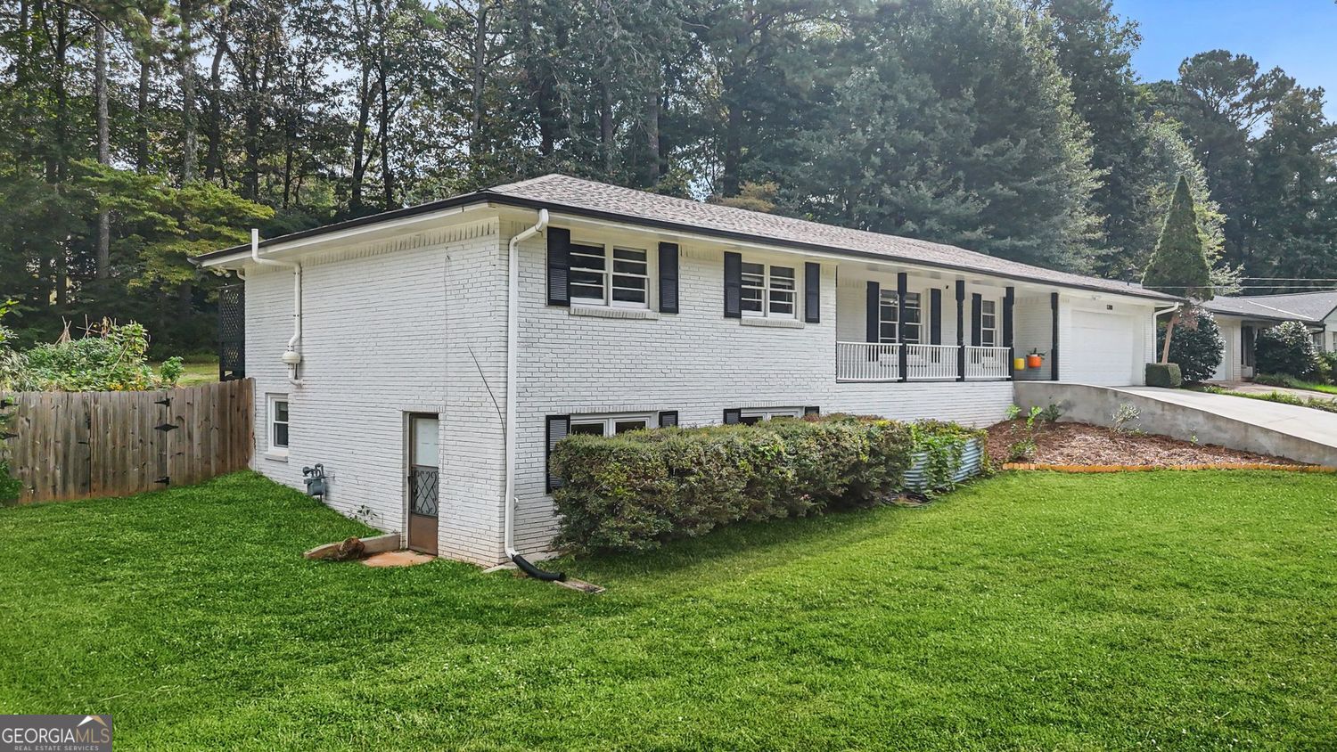 1288 Renee DR SW