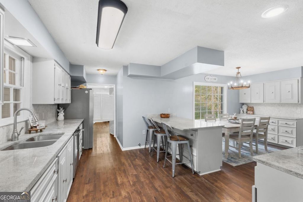 Photo of 515 N Main Street, Statesboro, GA 30458 (MLS # 10710274)