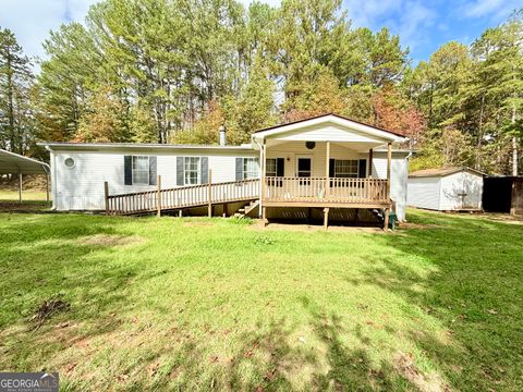 A home in Toccoa