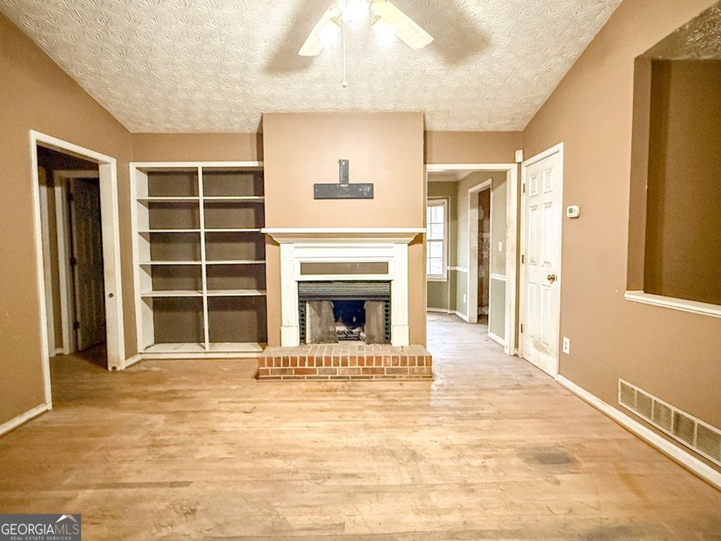 Photo of 239 Cedar Mill Lane, Woodstock, GA 30189 (MLS # 10679669)