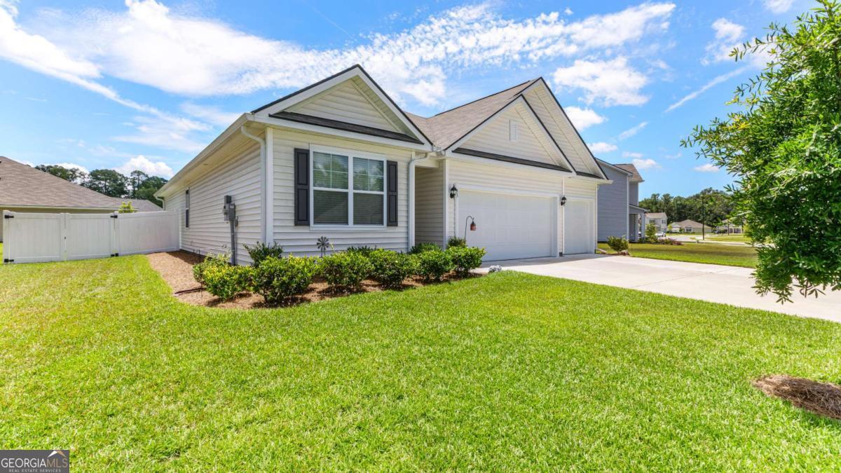 33 Woodford Reserve DR