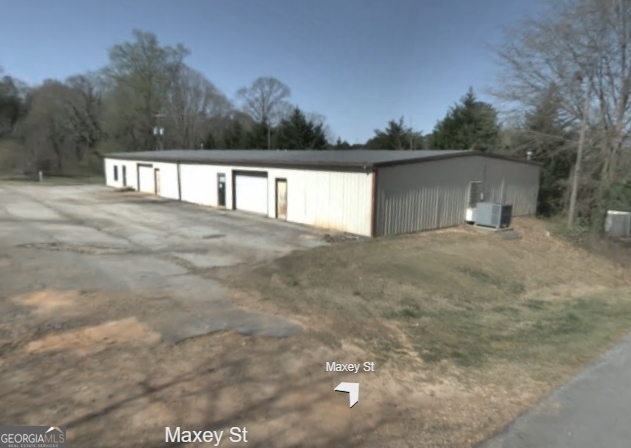262 McMillan RD