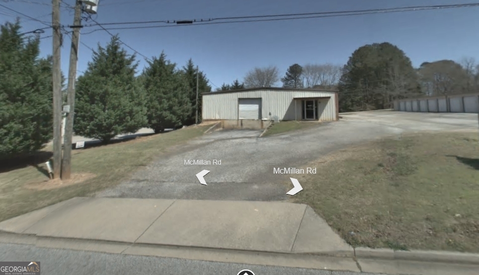 262 McMillan RD