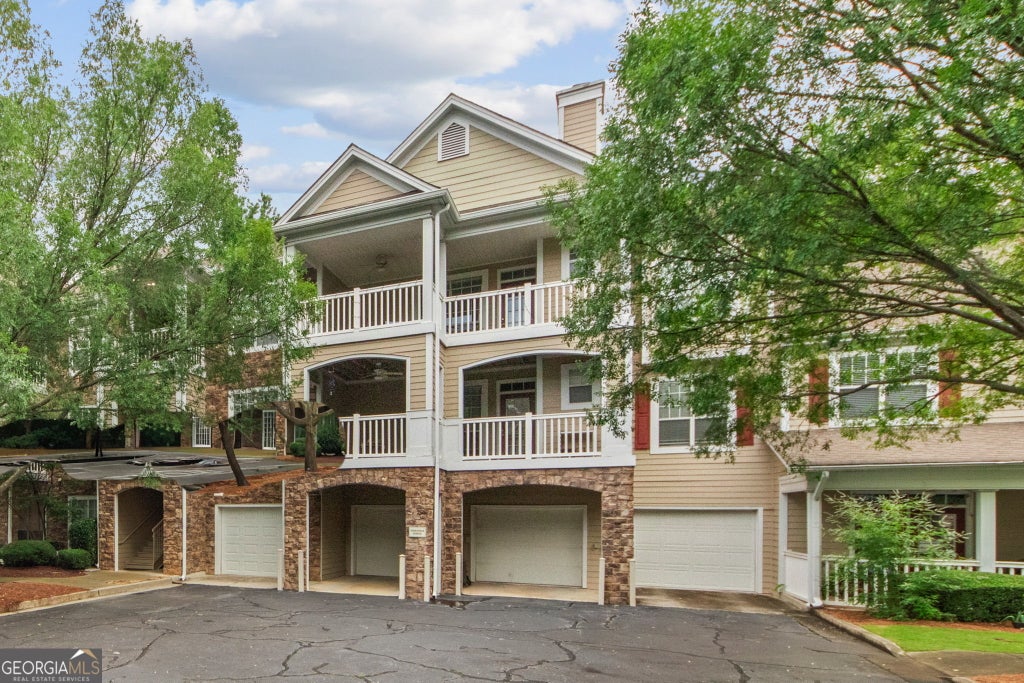 Photo of 933 Sandringham Drive #933, Alpharetta, GA 30004 (MLS # 10787221)