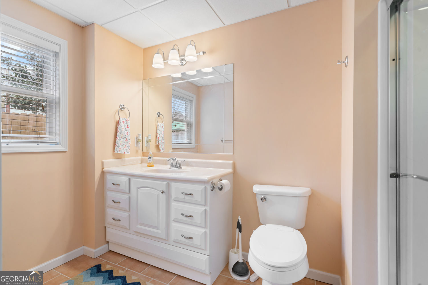 Roswell, Georgia 30075, United States, 5 Bedrooms Bedrooms, ,4 BathroomsBathrooms,Residential,Pending,115490